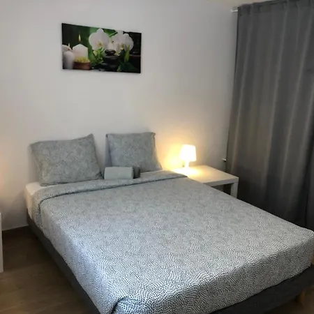 Casa Maripaula Caminheiros B&B