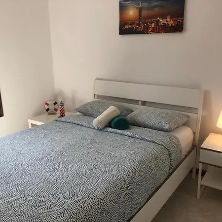 Bed & Breakfast Casa Maripaula Caminheiros *